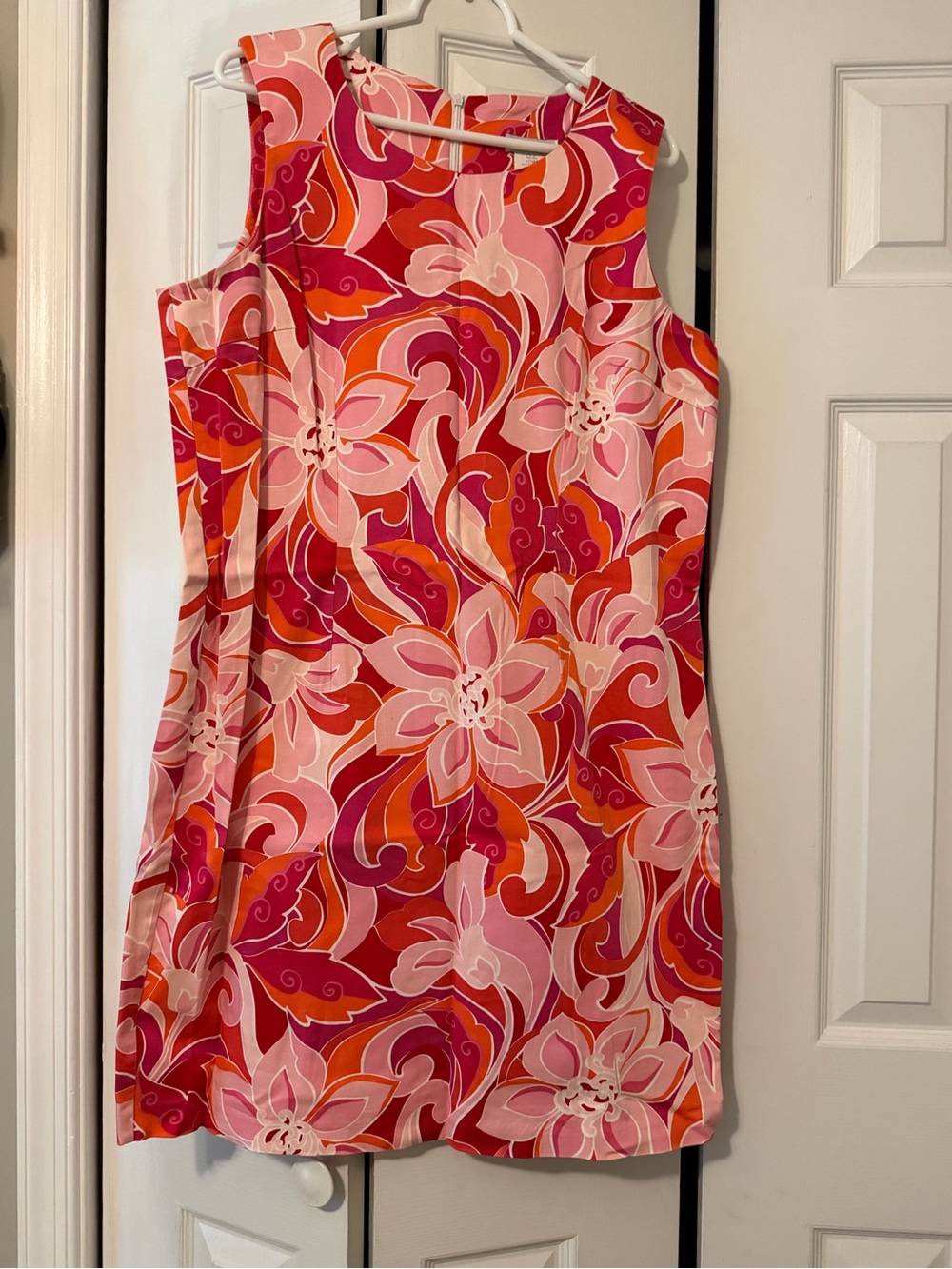 Vintage Bright Floral Sleeveless Shift Dress in Pinks & Orange
